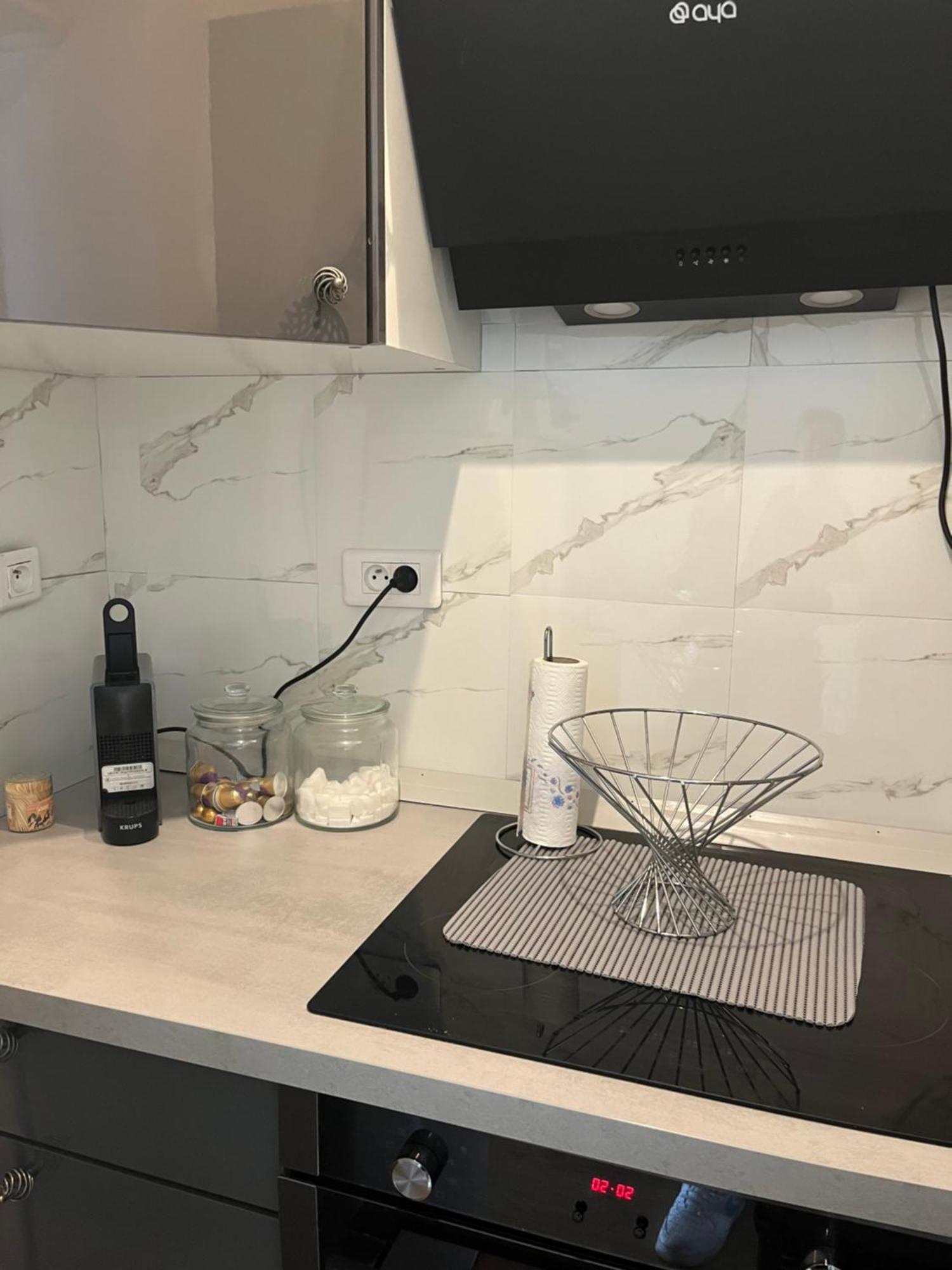 Joli Apartemo O Centro Le Lavandou Exteriör bild